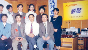 向老员工说一声：您辛苦啦！