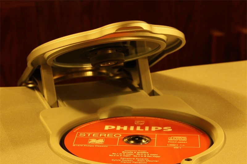 音响系统的-源头！